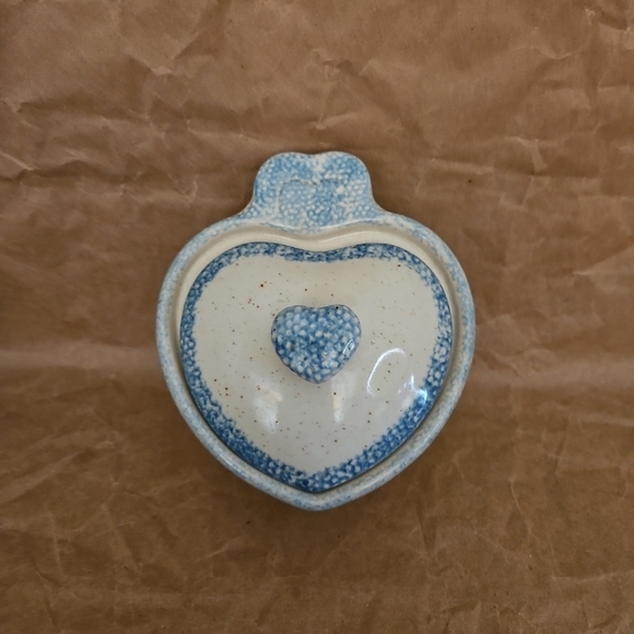VintageTEAMSON 1996 Sponge Blue Pink Hearts Country Oven Stoneware Bowl Lid Knob - Picture 2 of 7